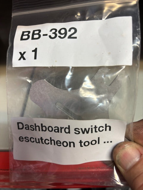 Dashboard switch escutcheon (and clutch) tool BB392