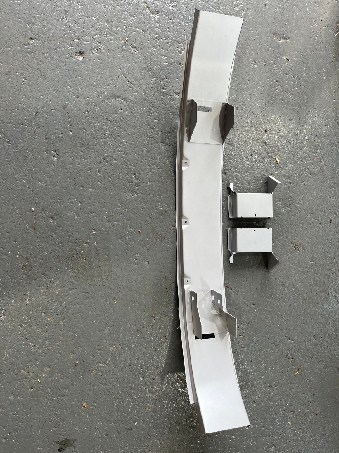 splitscreen inner front valance